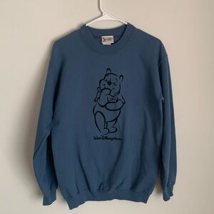Vintage Walt Disney World Blue Pooh Sweatshirt very good condition